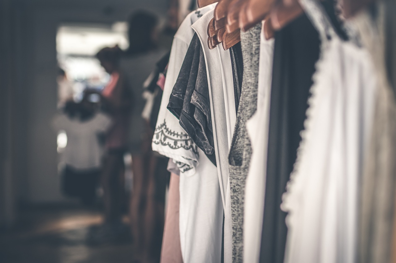 découvrez les dernières tendances de la mode, conseils de style et inspirations pour rester toujours à la pointe des fashion trends cette saison.