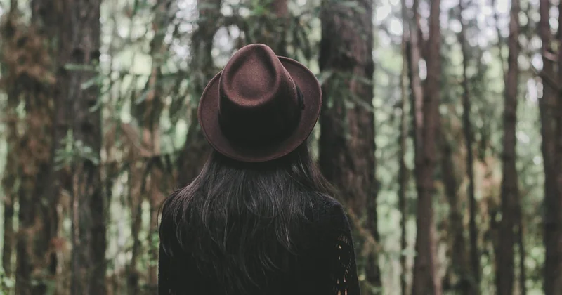 Comment éclaircir ses cheveux naturellement sans les abîmer