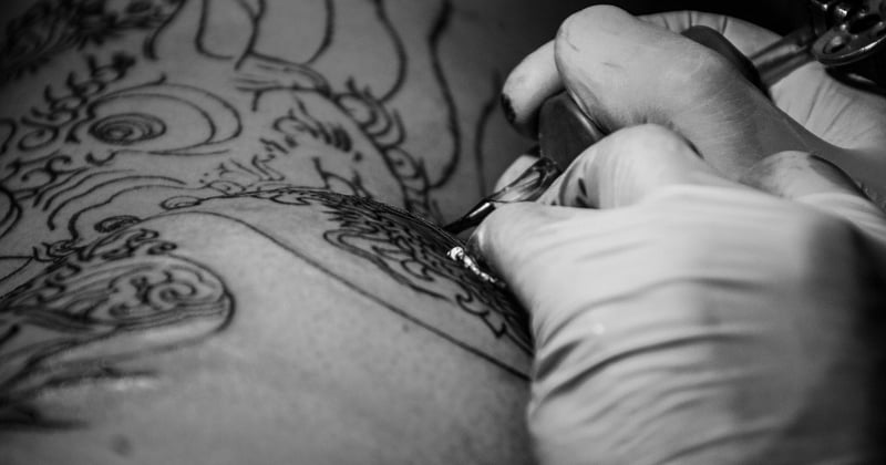 Tatouage croix chrétienne : 30 idées puissantes et leur signification