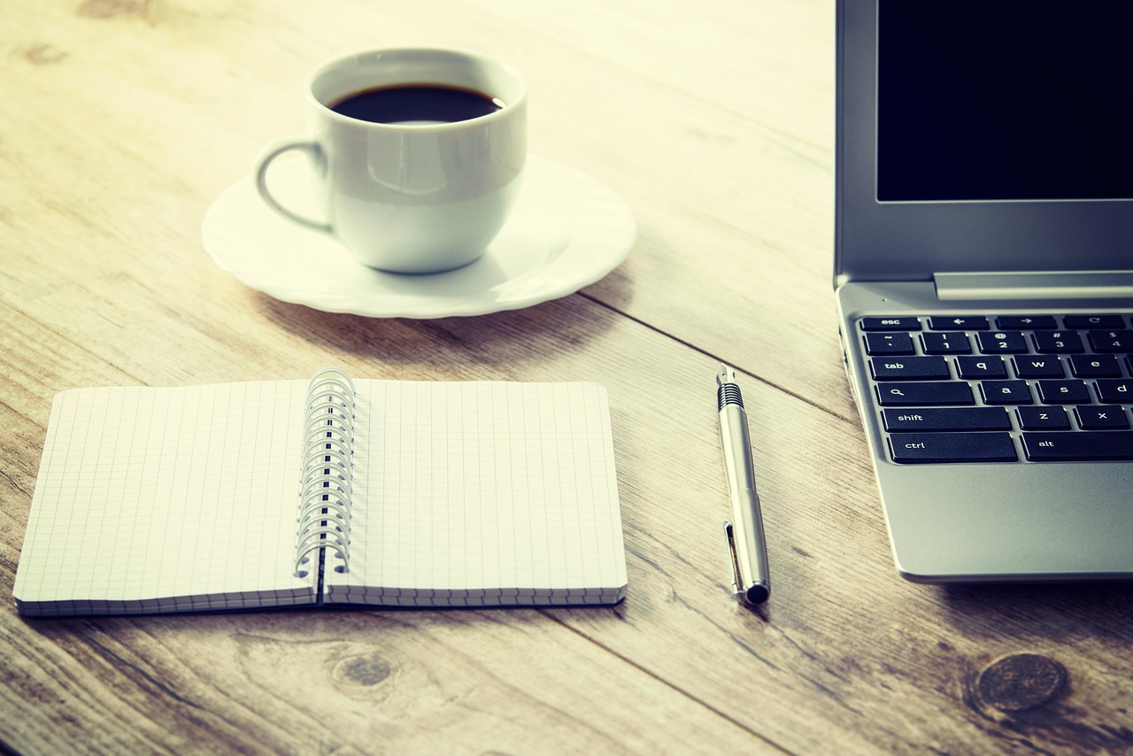 découvrez les avantages et les défis du style de travail à distance. apprenez à optimiser votre productivité tout en profitant de la flexibilité du télétravail, grâce à des conseils pratiques et des stratégies efficaces.