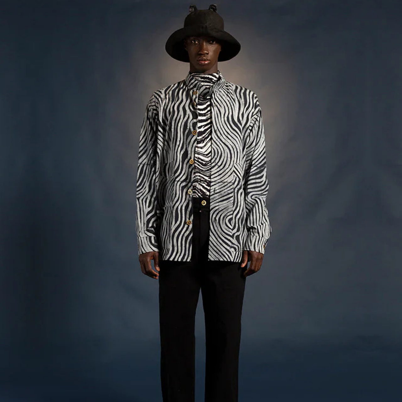 découvrez la mode éthique : des vêtements respectueux de l'environnement et des conditions de travail, alliant style et conscience responsable.