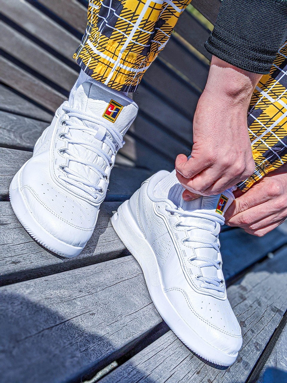 découvrez notre collection tendance de sneakers alliant confort et style pour toutes les occasions. trouvez la paire parfaite qui complétera votre look.