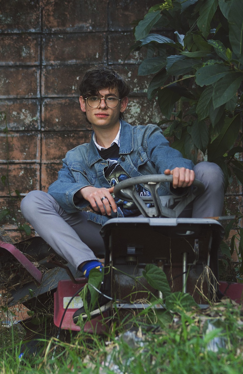 découvrez les dernières tendances streetwear alliant style urbain et confort. trouvez des vêtements et accessoires pour un look décontracté et moderne.