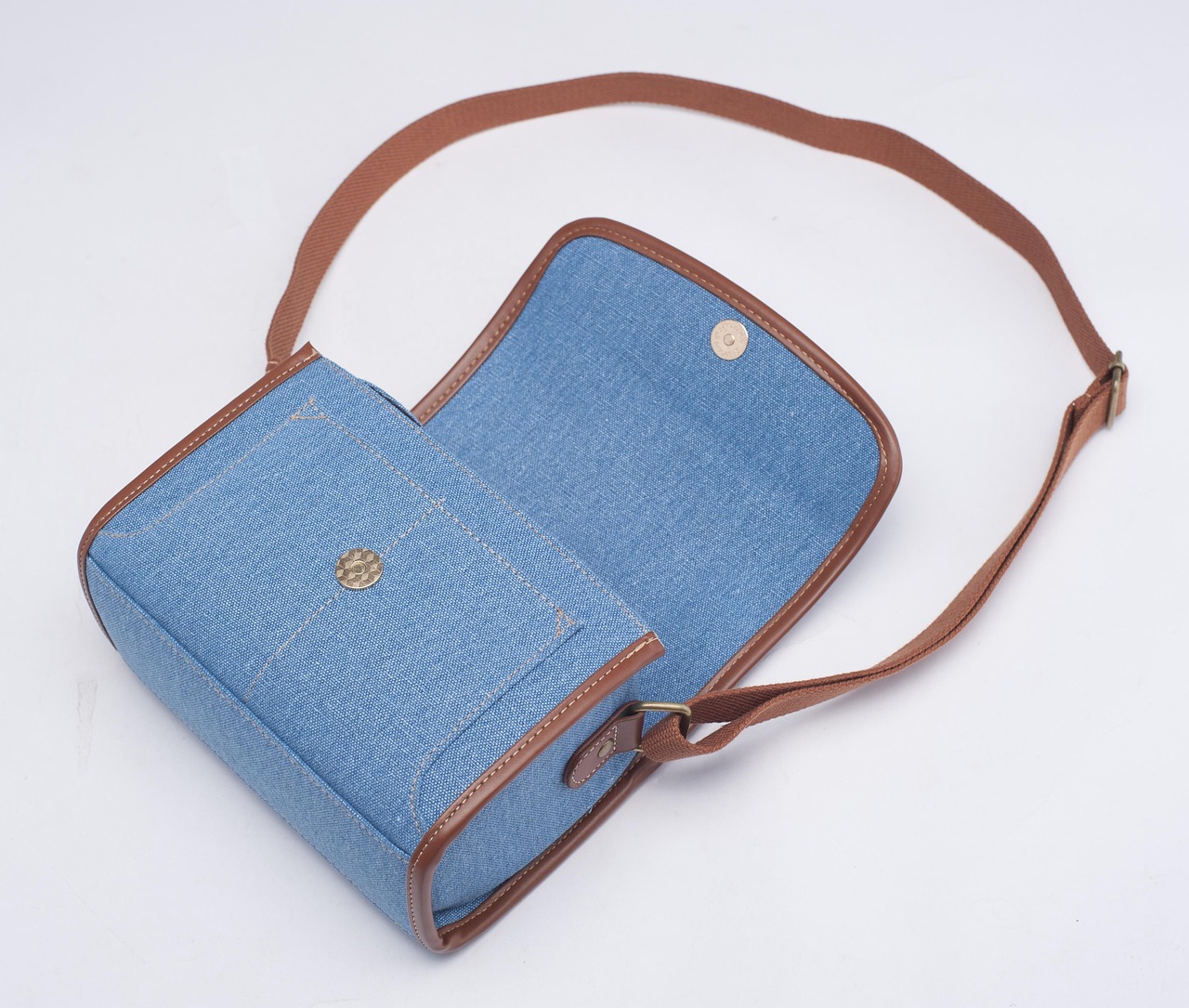 découvrez notre collection tendance de sacs à main, alliant style et qualité pour sublimer toutes vos tenues.